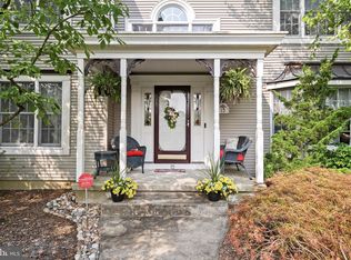 15 Hamton Ct E, Robbinsville, NJ 08691