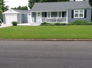 368 Van Buren St, Saint James, NY 11780