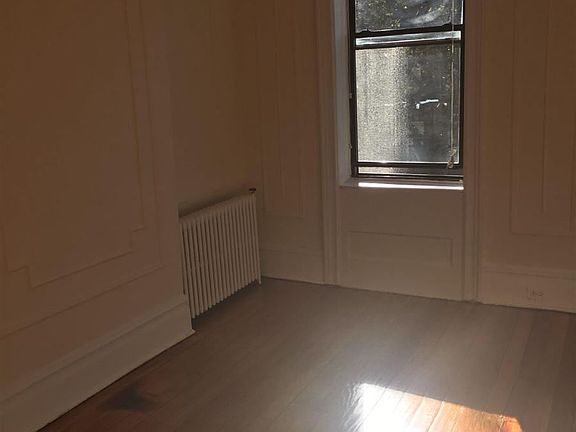 0005_300529863_large