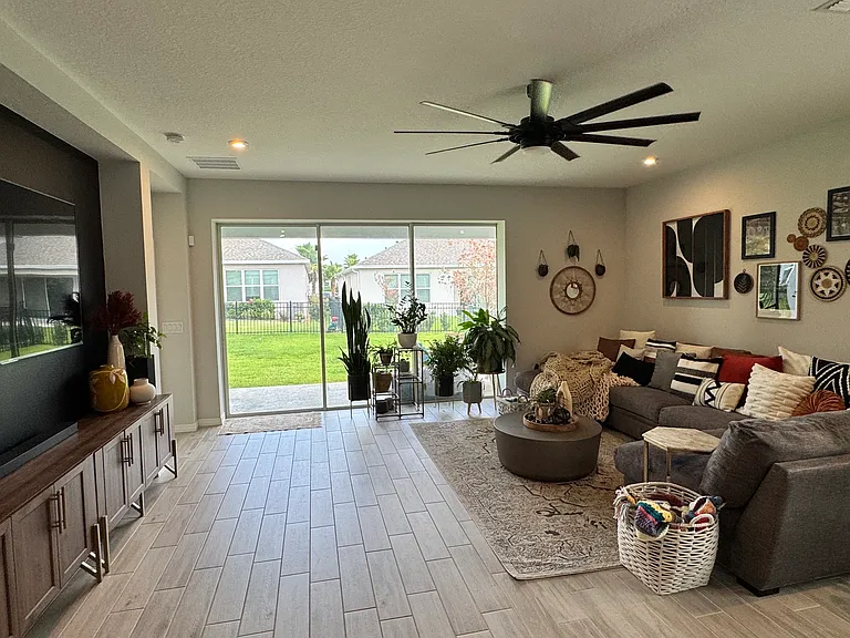 2174 Ridge Pointe Ln — Photo 3