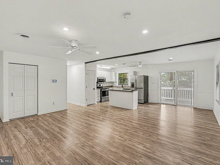 78 Woodmount Dr — Photo 6