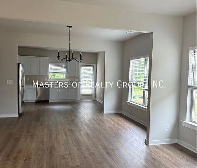 200 Avalon Way — Photo 1