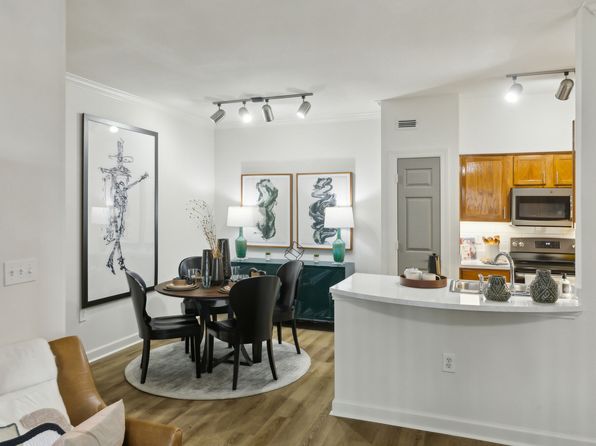 401 W Pasadena Blvd #111