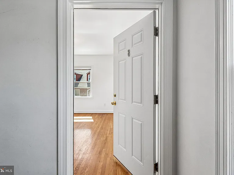 1400 Oglethorpe St NW #8 — Photo 2