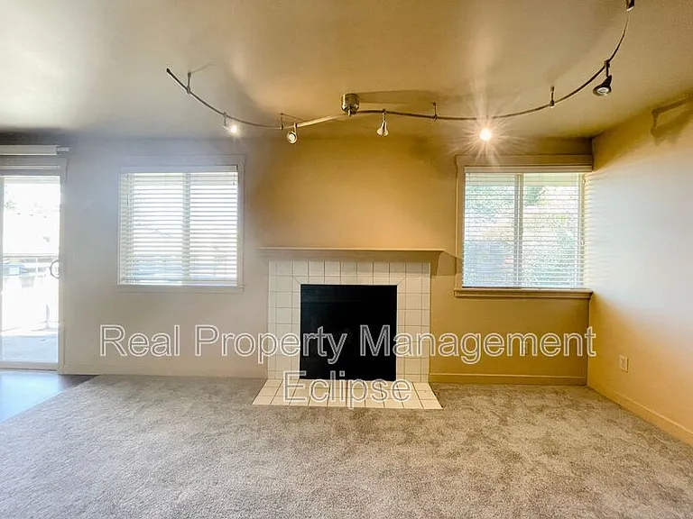 8244 126th Ave NE #B301 — Photo 4