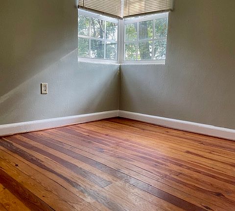 4th image of 116 1/2 Fernwood St