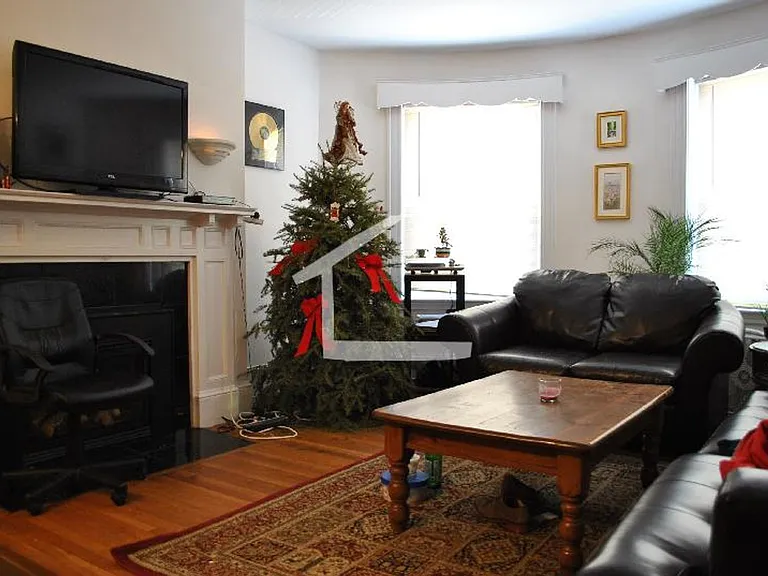 37 Saint Lukes Rd #1C — Photo 8