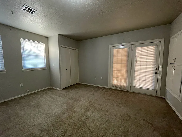 1807 Comanche St NW — Photo 26