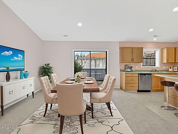 4th image of 7417 Montfaye Court