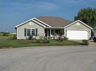 1706 Dogwood Ct, Huntingburg, IN 47542