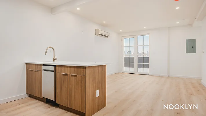 Rented by Nooklyn NYC LLC | media 17