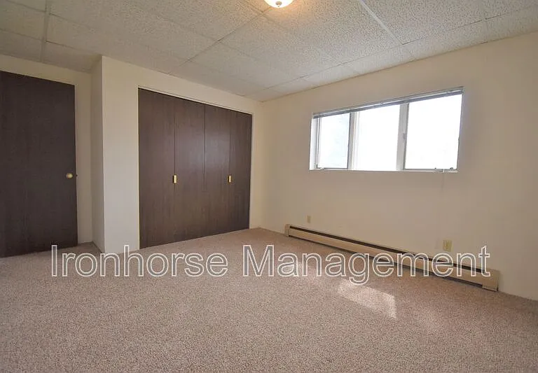 801 W Villard St #30 — Photo 16