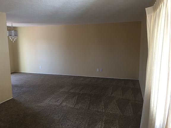 5th image of 10304 Avenida Serena Dr NW