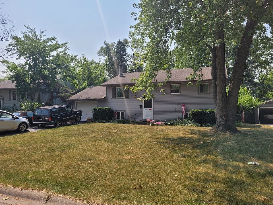2nd image of 2633 Crabtree Ave