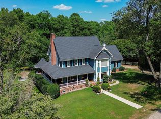 928 Windrow Ln, Raleigh, NC 27603