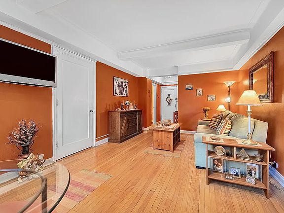 3rd image of 10 Park Ave #8S