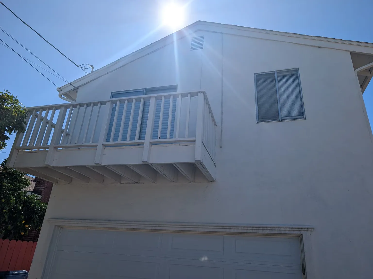 4 bed, 2000 sqft, $4,395 — Photo 2