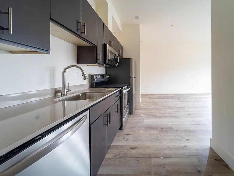 Capitol Hill Apartments — Photo 22