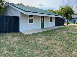 2204 Morgan St, Greenville, TX 75401