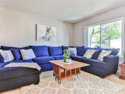 7083 Hampton Way, Stanton, CA, 90680