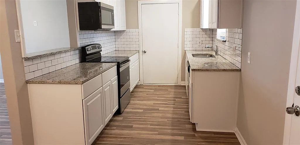 3509 Sidney Dr photo 1