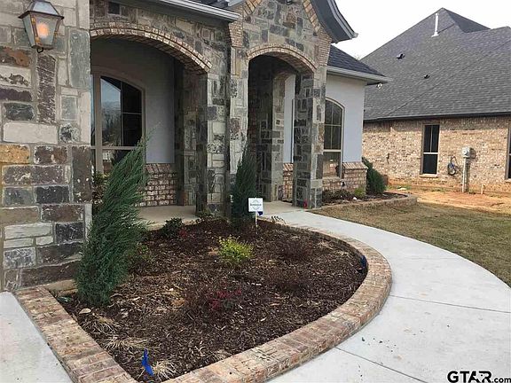 2nd image of 108 Heritage Dr