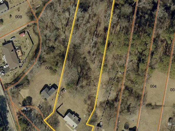 30 Butler Dr, Hampton, VA 23666