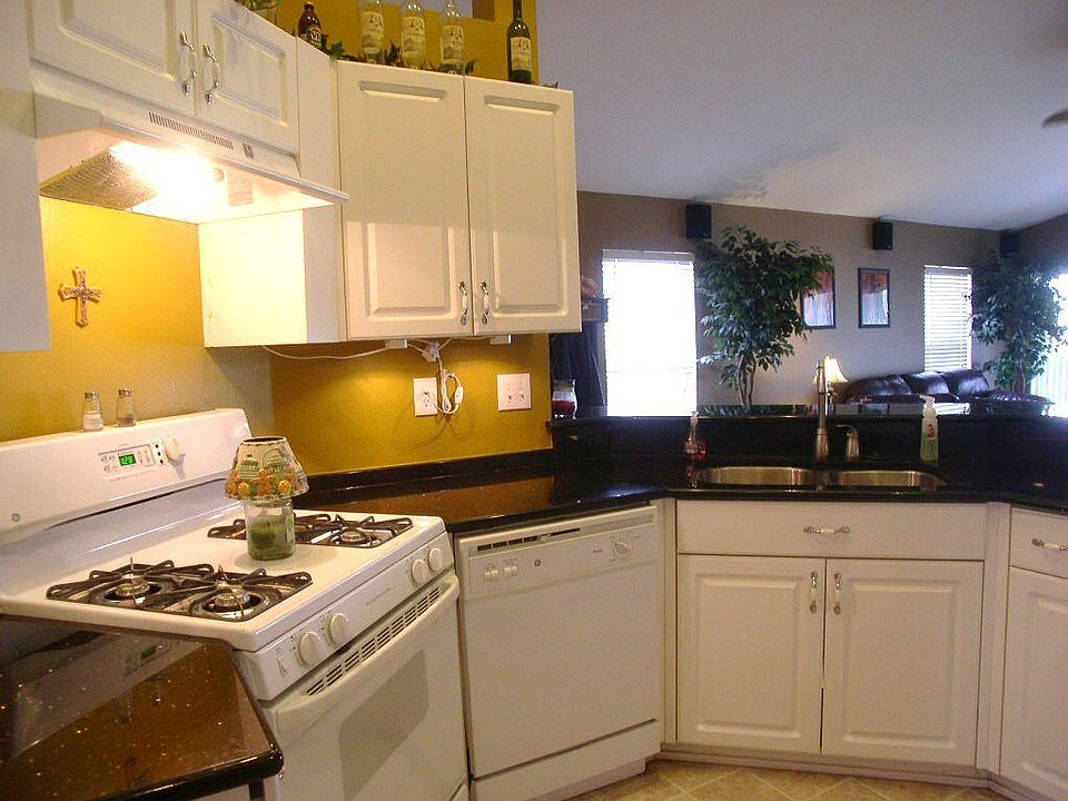 2nd image of 24334 Summer Wind Ct