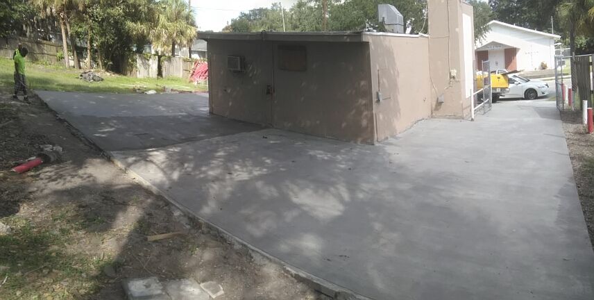 2nd image of 2745 N Osprey Ave