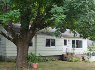 31 Overlook Ave, Webster, MA 01570