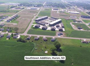 2300 Frank Ave SE, Huron, SD 57350