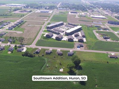 2300 Frank Ave SE, Huron, SD, 57350
