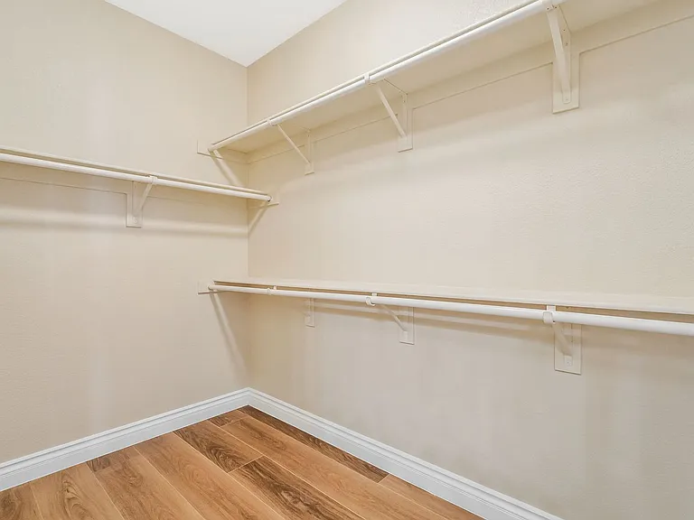 7616 Perla Del Mar Ave — Photo 12