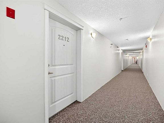 3rd image of 175 NE Panatella Hl NW #2212