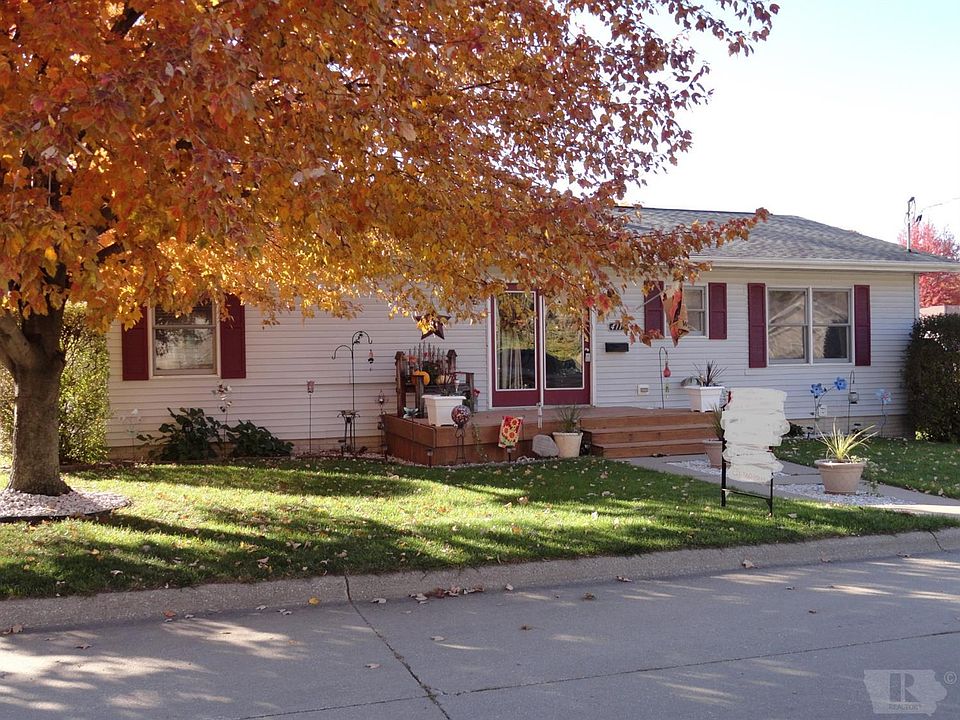 1st image of 411 N 6th St
