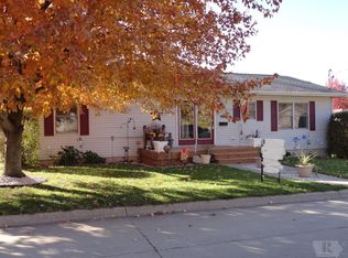 411 N 6th St, Oskaloosa, IA 52577