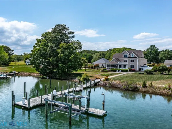 310 Old Point Rd, White Stone, VA 22578