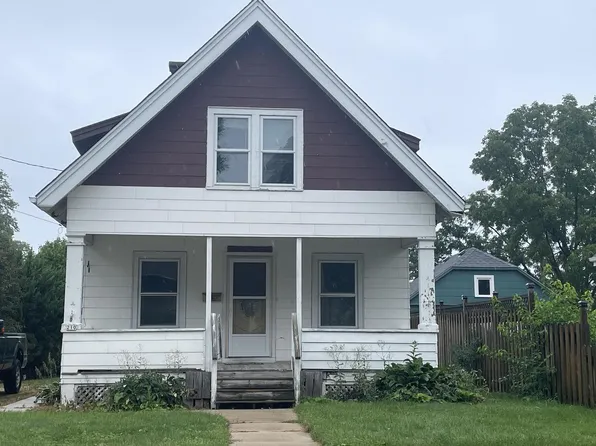 210 South Garfield AVENUE, Port Washington, WI 53074