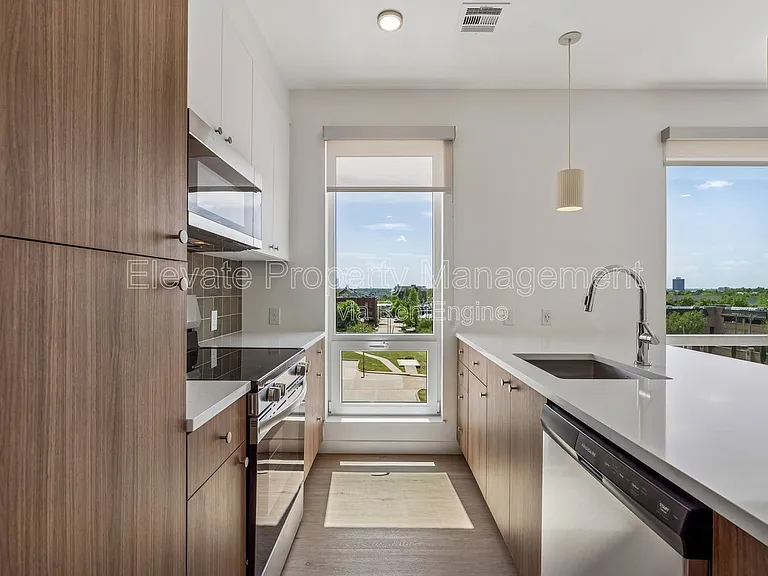 The E at 1016 NW 67th Street — Photo 112