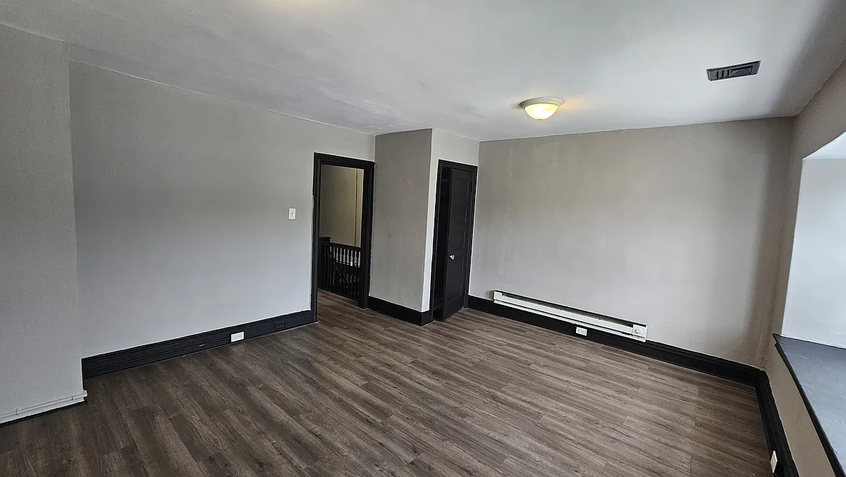 Building Photo - 6520 Lebanon Ave #B