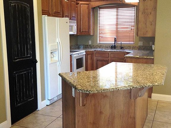 Kitchen & Pantry