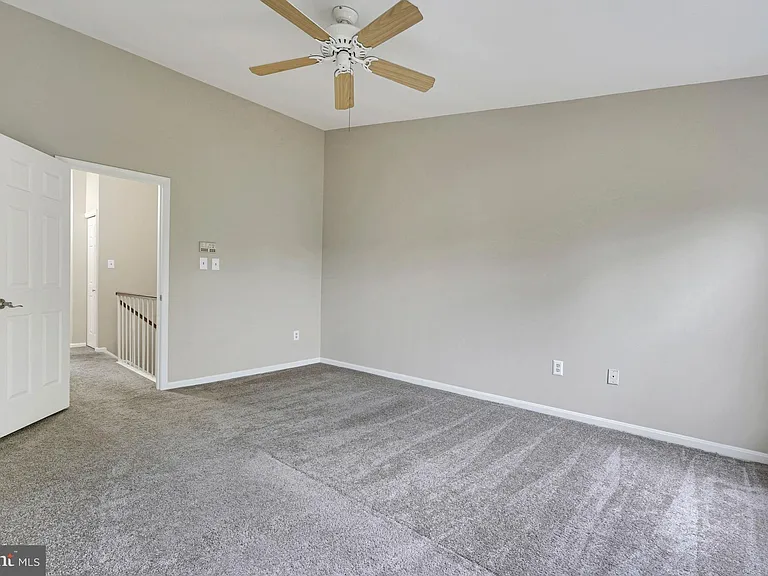 44030 Gala Cir — Photo 17