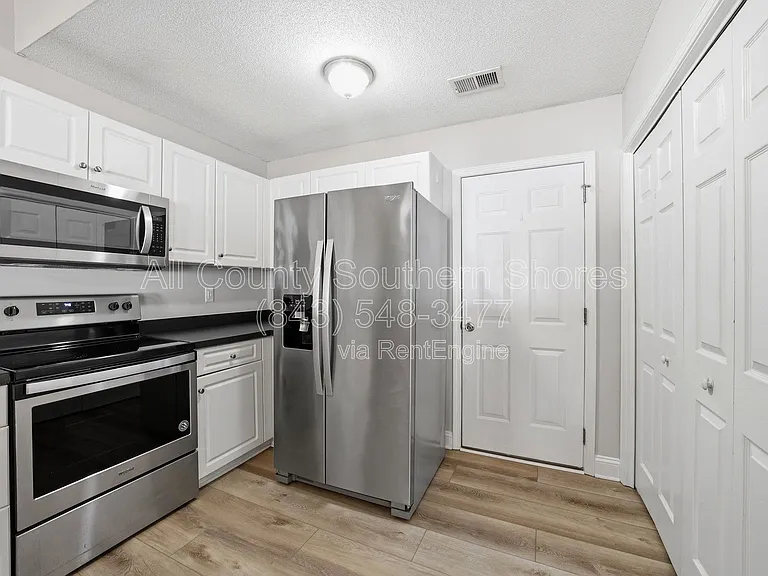 412 Harbour Reef Dr — Photo 18