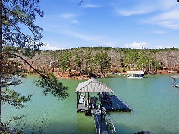 2nd image of 248 Ron Thames Rd