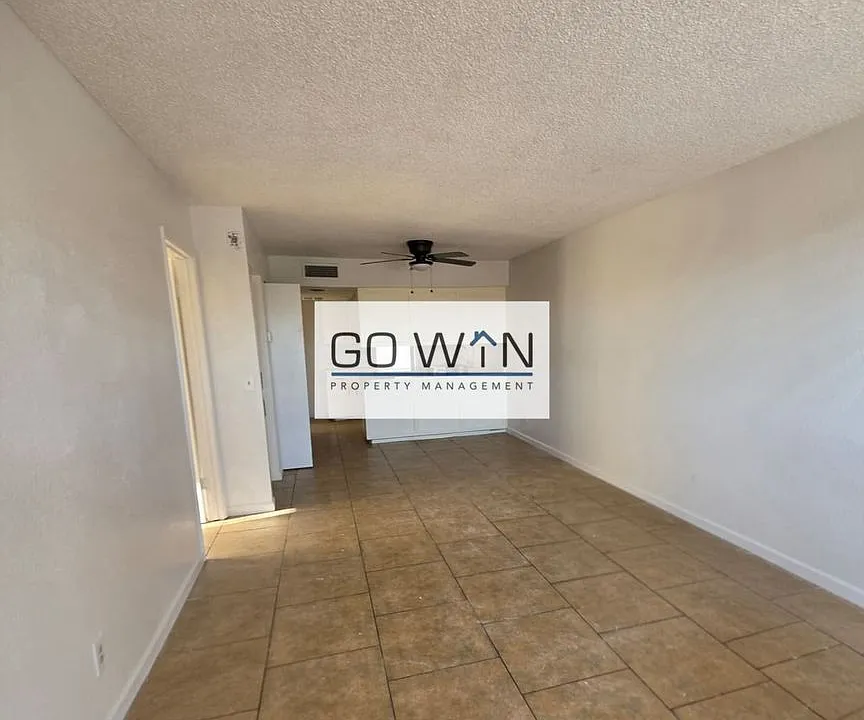3050 E Cicero St