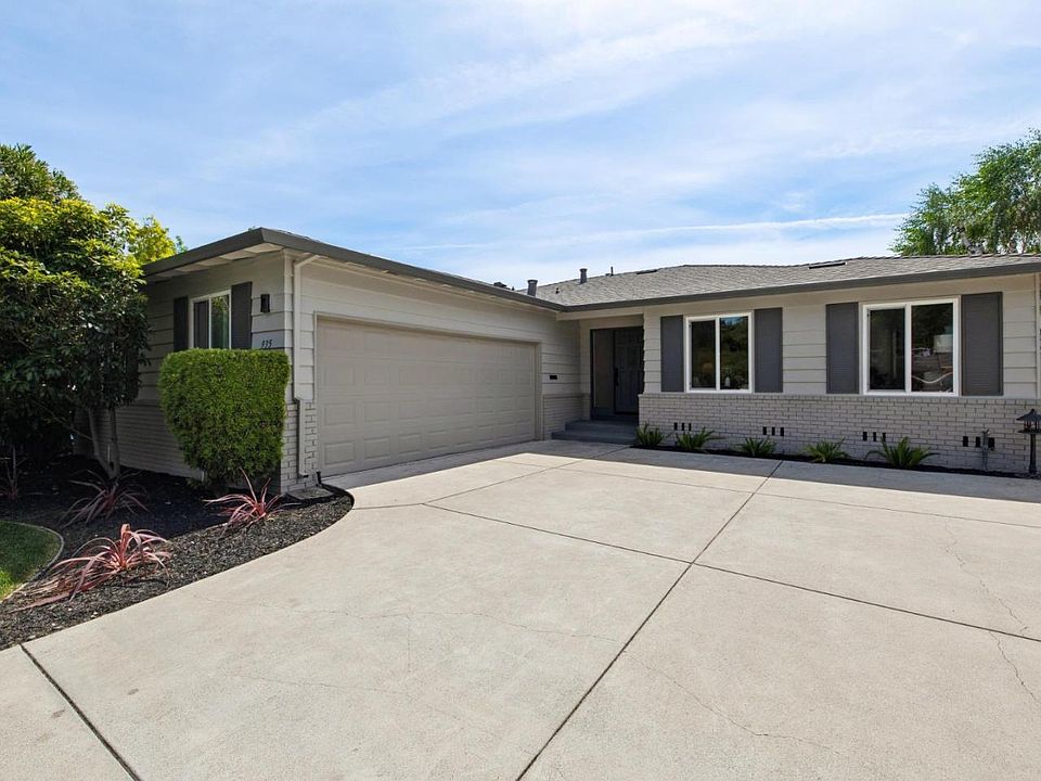 1st image of 935 Circle Dr