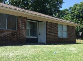 3802 Stuart Dr, Fort Worth, TX 76110