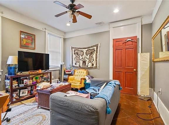 3rd image of 4624 Cleveland Ave #B