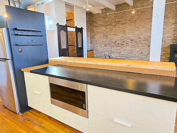 5th image of 3312 N Ravenswood Ave APT 2