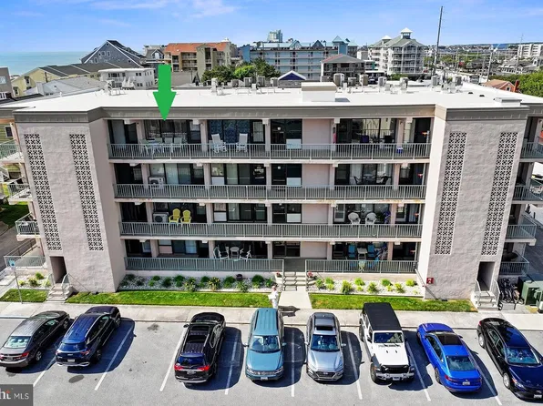 13 44th St Unit 403, Ocean City, MD 21842